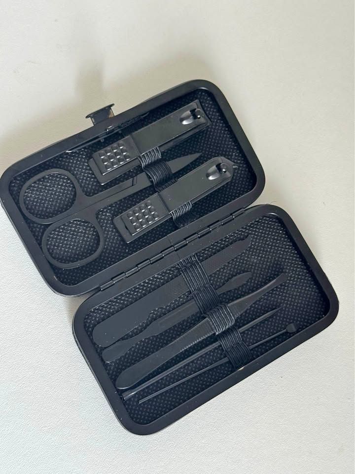 Kit cuidado de uñas con estuche de viaje